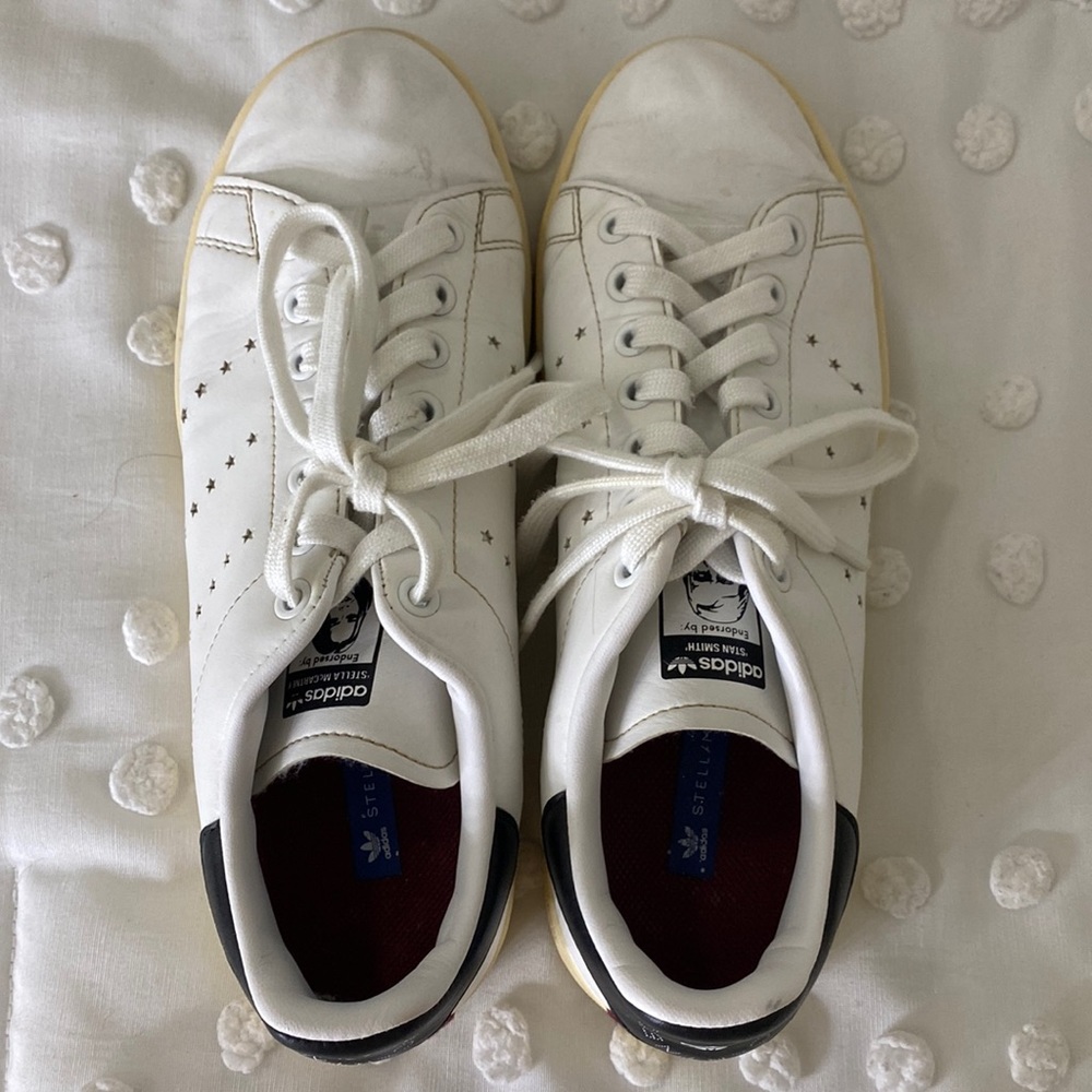 Very cool everyday wear shoes